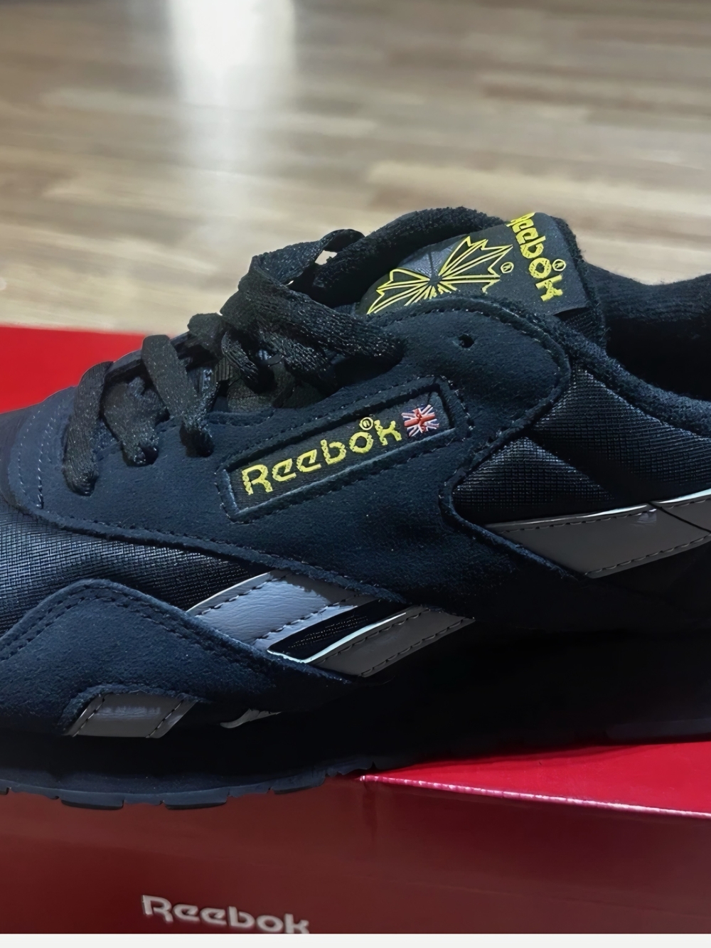 Reebok Unisex Classic Nylon 100230984 Black Gray Yellow Lace-Up Low Top Running